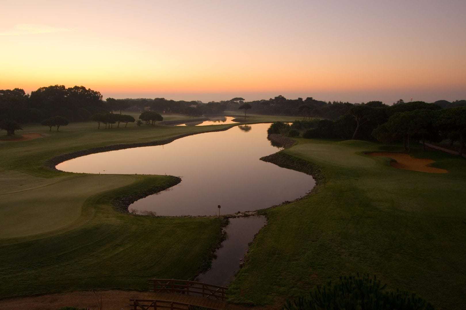 Golf lernen während einer Golfreise: Weshalb der Einstieg im Süden schneller gelingt