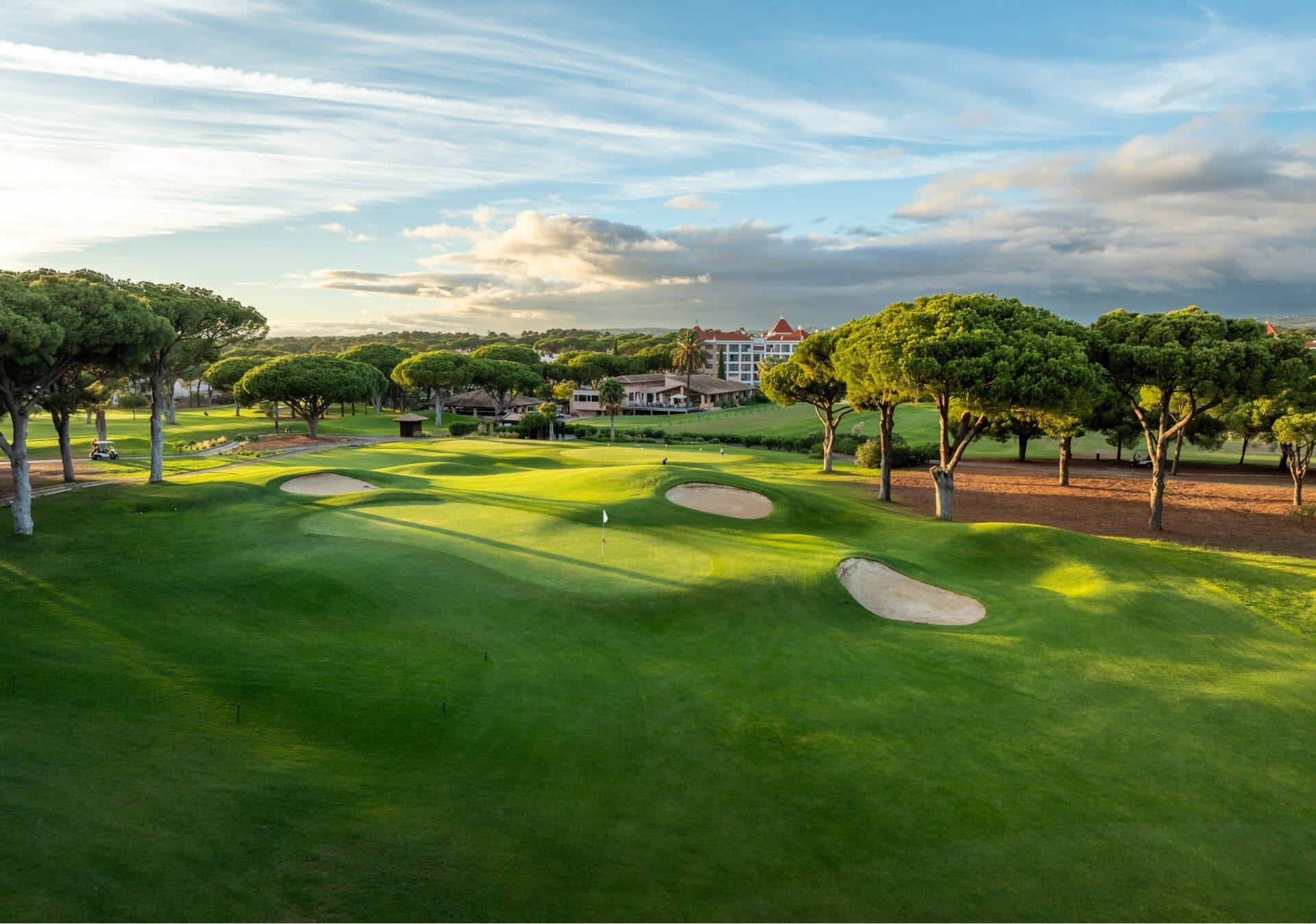 Golfreisen in der Algarve oder doch lieber Spanien? Wir vergleichen für Sie