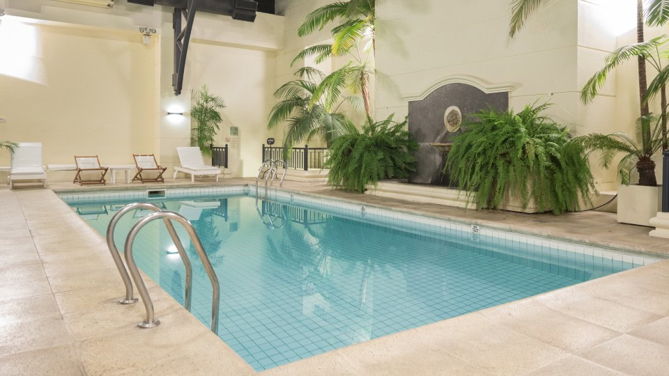 Loi Suites Hotel