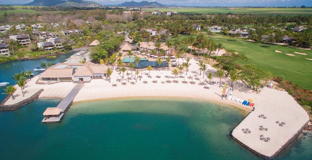 The Bay Club at Anahita